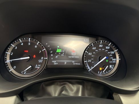 Used 2021 Toyota Highlander XLE image 41