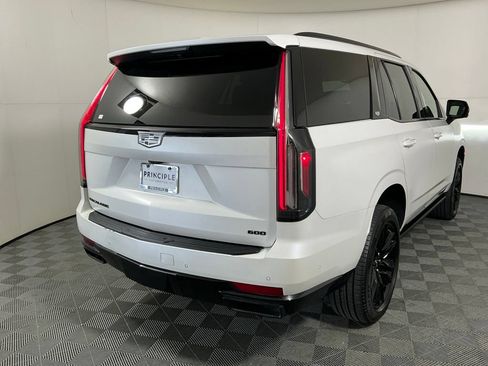 Used 2023 Cadillac Escalade Sport Platinum w/ LPO, ONYX Package AWD/4WD image 5