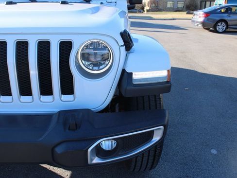 Used 2018 Jeep Wrangler Unlimited Sahara image 41