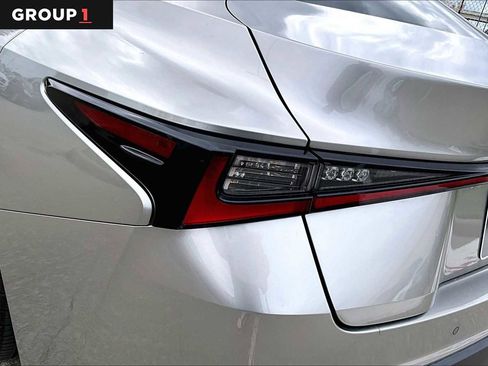 Used 2023 Lexus IS 300 w/ Comfort Package RWD image 26