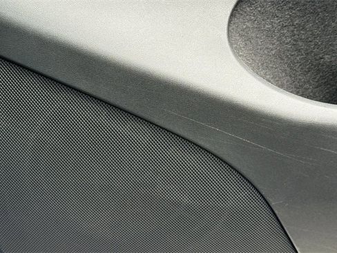 Used 2025 Tesla Model Y Long Range image 24