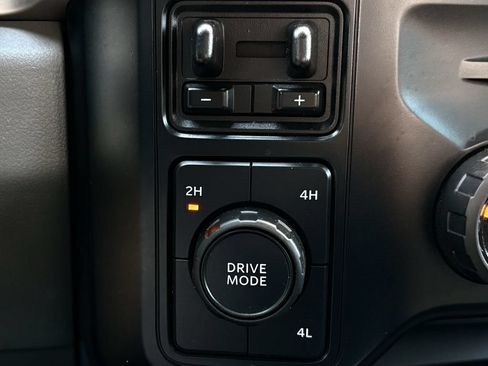 Used 2023 Ford F350 XLT w/ 360-Degree Camera Package AWD/4WD image 21