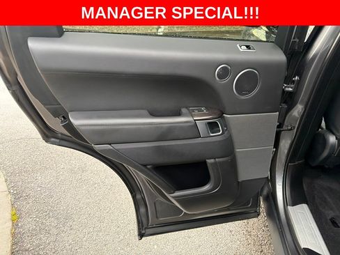 Used 2019 Land Rover Range Rover Sport Supercharged AWD/4WD image 18
