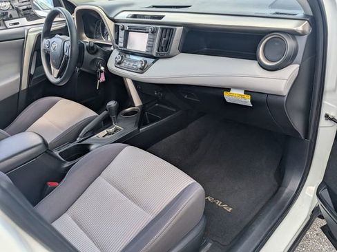 Used 2015 Toyota RAV4 XLE image 15
