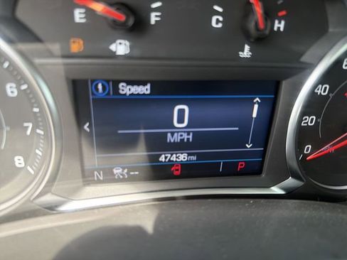 Certified 2024 GMC Terrain SLE w/ Driver Convenience Package image 17