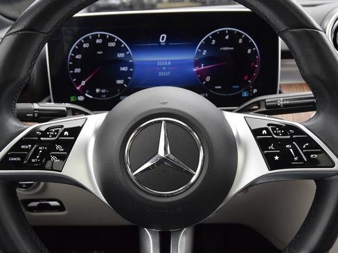 Used 2023 Mercedes-Benz C 300 Sedan image 23