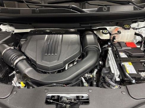 Used 2025 GMC Acadia Elevation AWD/4WD image 31