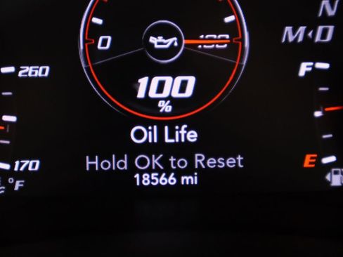 Used 2022 Dodge Charger Scat Pack image 13