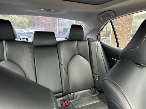 Used 2019 Toyota Camry XSE image 20