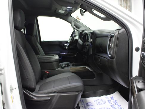 Used 2022 Chevrolet Silverado 1500 RST w/ Z71 Off-Road Package AWD/4WD image 16