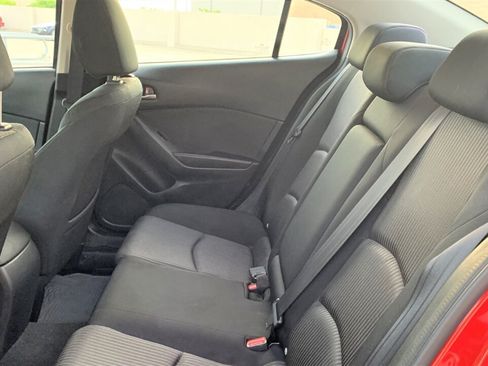 Used 2016 MAZDA MAZDA3 i Touring w/ Popular Equipment Package FWD image 16
