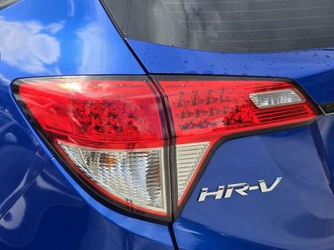 Used 2020 Honda HR-V Sport image 9