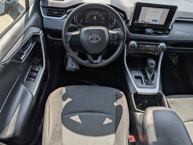 Used 2025 Toyota RAV4 XLE FWD image 11
