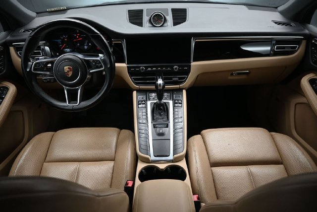 Used 2019 Porsche Macan AWD/4WD image 11