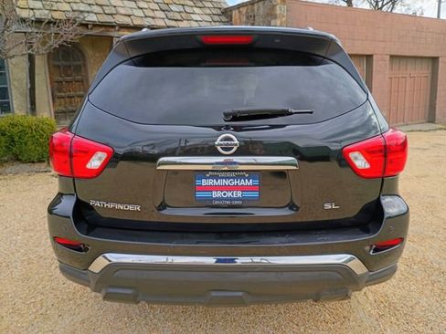 Used 2020 Nissan Pathfinder SL image 12