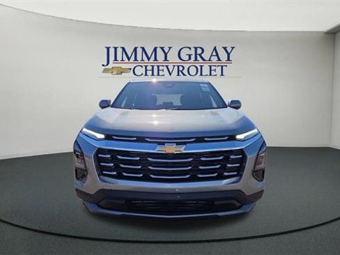 New 2026 Chevrolet Equinox LT w/ Convenience Package II image 8