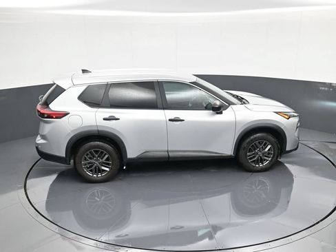 Certified 2024 Nissan Rogue S FWD image 31