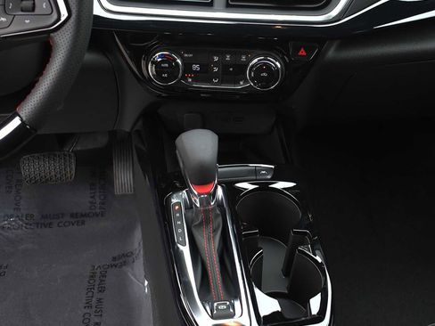 New 2026 Chevrolet Trax RS w/ Sunroof Package image 16