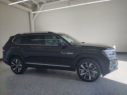 New 2026 Volkswagen Atlas SEL Premium R-Line AWD/4WD image 3