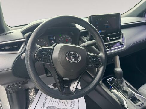 Used 2024 Toyota Corolla Cross AWD Hybrid image 12