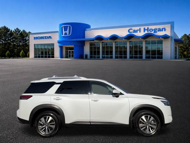 Used 2025 Nissan Pathfinder SL FWD image 14