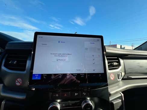 Used 2024 Ford Expedition Max XLT image 16