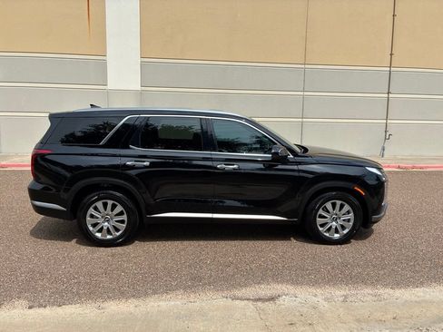 Certified 2025 Hyundai Palisade SEL FWD image 6
