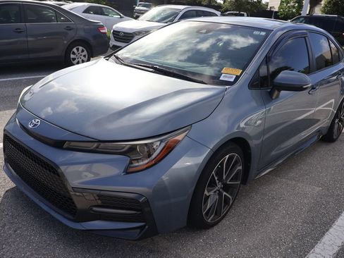 Used 2021 Toyota Corolla SE FWD image 2
