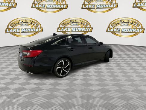Used 2022 Honda Accord Sport image 3