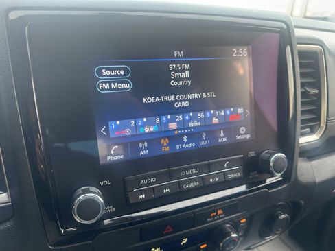 Used 2023 Nissan Frontier SV w/ SV Convenience Package image 21