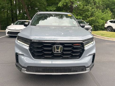 Used 2024 Honda Pilot TrailSport image 9