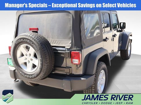 Used 2017 Jeep Wrangler Unlimited Sport w/ Quick Order Package 24S AWD/4WD image 5