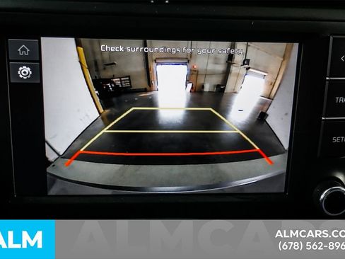 Used 2025 Kia Soul LX FWD image 31