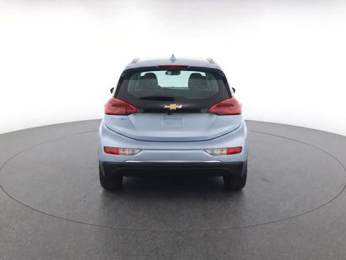 Used 2017 Chevrolet Bolt Premier w/ Driver Confidence II Package FWD image 7