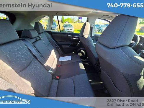 Used 2022 Toyota RAV4 XLE w/ Convenience Package AWD/4WD image 25