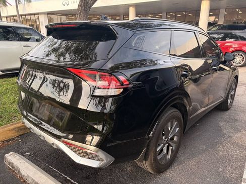 Used 2025 Kia Sportage SX FWD image 2