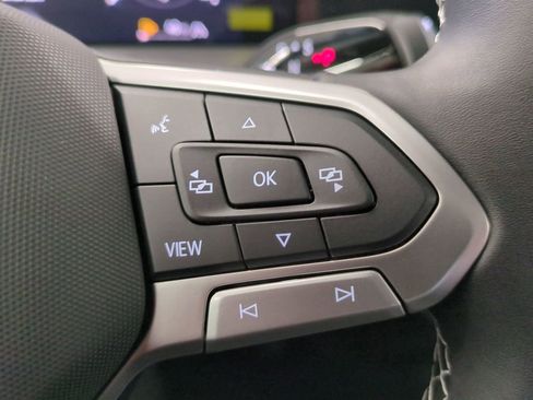 New 2026 Volkswagen Tiguan SE AWD/4WD image 19