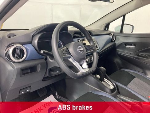 Used 2025 Nissan Versa SV FWD image 13