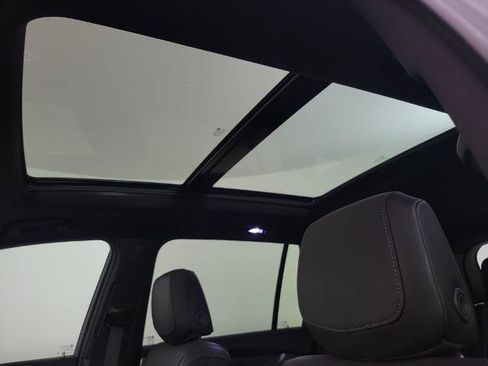 Used 2024 Cadillac XT6 Sport w/ Technology Package AWD/4WD image 25