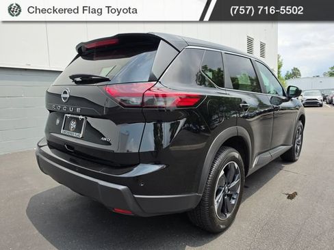Used 2026 Nissan Rogue SV AWD/4WD image 6