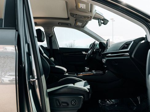 Used 2020 Audi Q5 2.0T Premium Plus w/ Premium Plus Package image 46