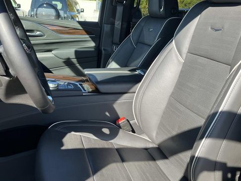 Certified 2024 Cadillac Escalade ESV Premium Luxury w/ Performance Package image 26