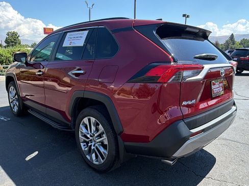 Certified 2022 Toyota RAV4 Limited AWD/4WD image 5