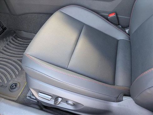 New 2026 Toyota Prius Plug-In Hybrid FWD image 4