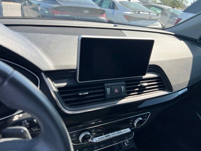 Used 2020 Audi Q5 2.0T Premium Plus AWD/4WD image 9