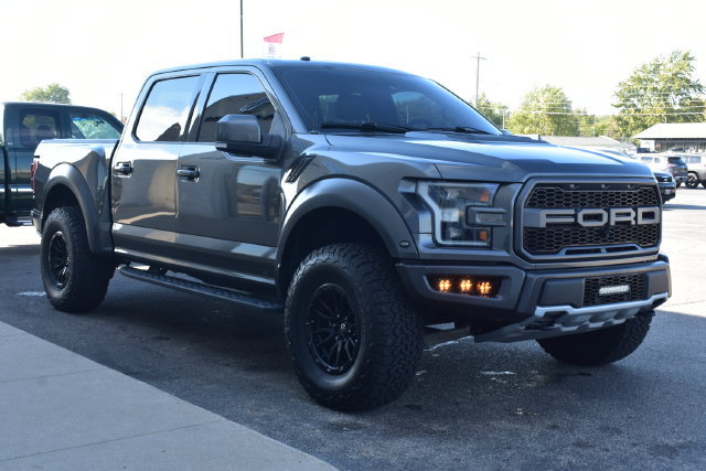 Used 2018 Ford F150 Raptor w/ Equipment Group 802A Luxury AWD/4WD image 14