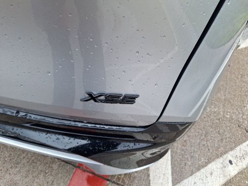 Used 2025 Toyota Sienna XSE image 12