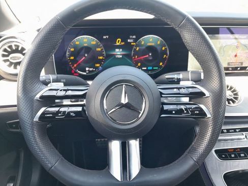 Used 2023 Mercedes-Benz E 450 4MATIC Cabriolet image 10