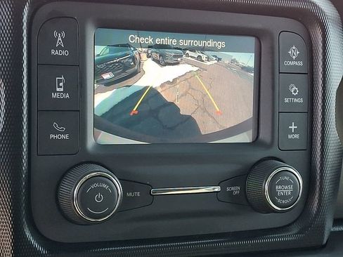 Used 2021 Jeep Wrangler Unlimited Sport AWD/4WD image 25