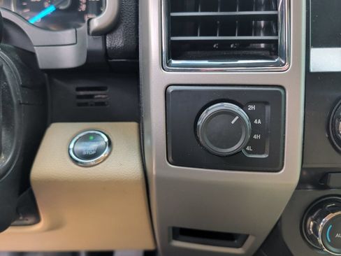 Used 2017 Ford F150 Lariat AWD/4WD image 9